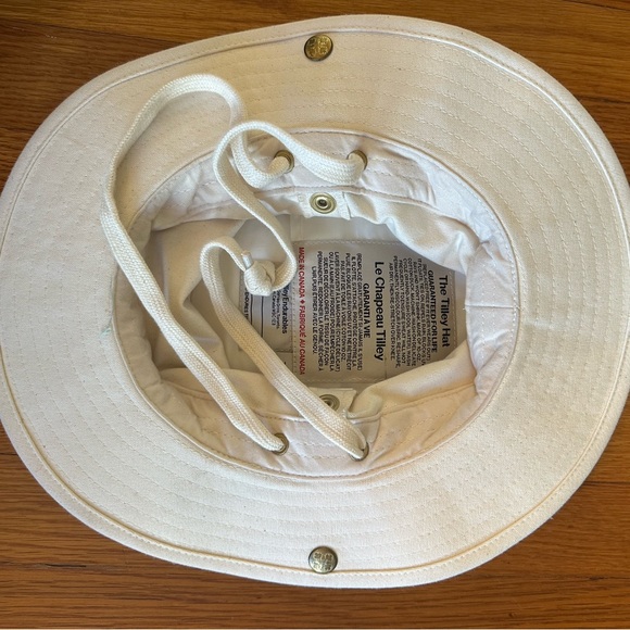 Classic cream Tilley Hat - Picture 2 of 2